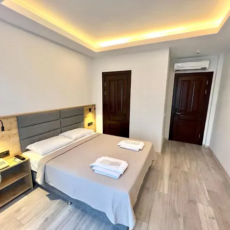 Carla Buyukada * Adalar