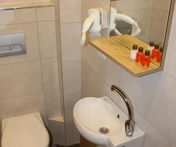 Carla Buyukada ホテル アダラー