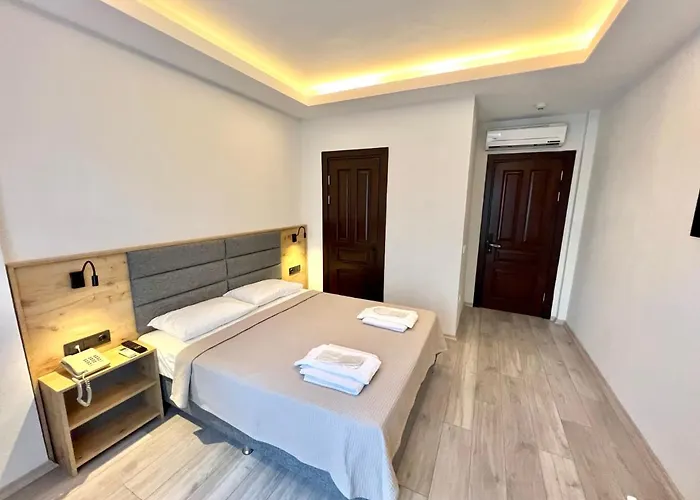 Carla Buyukada * アダラー